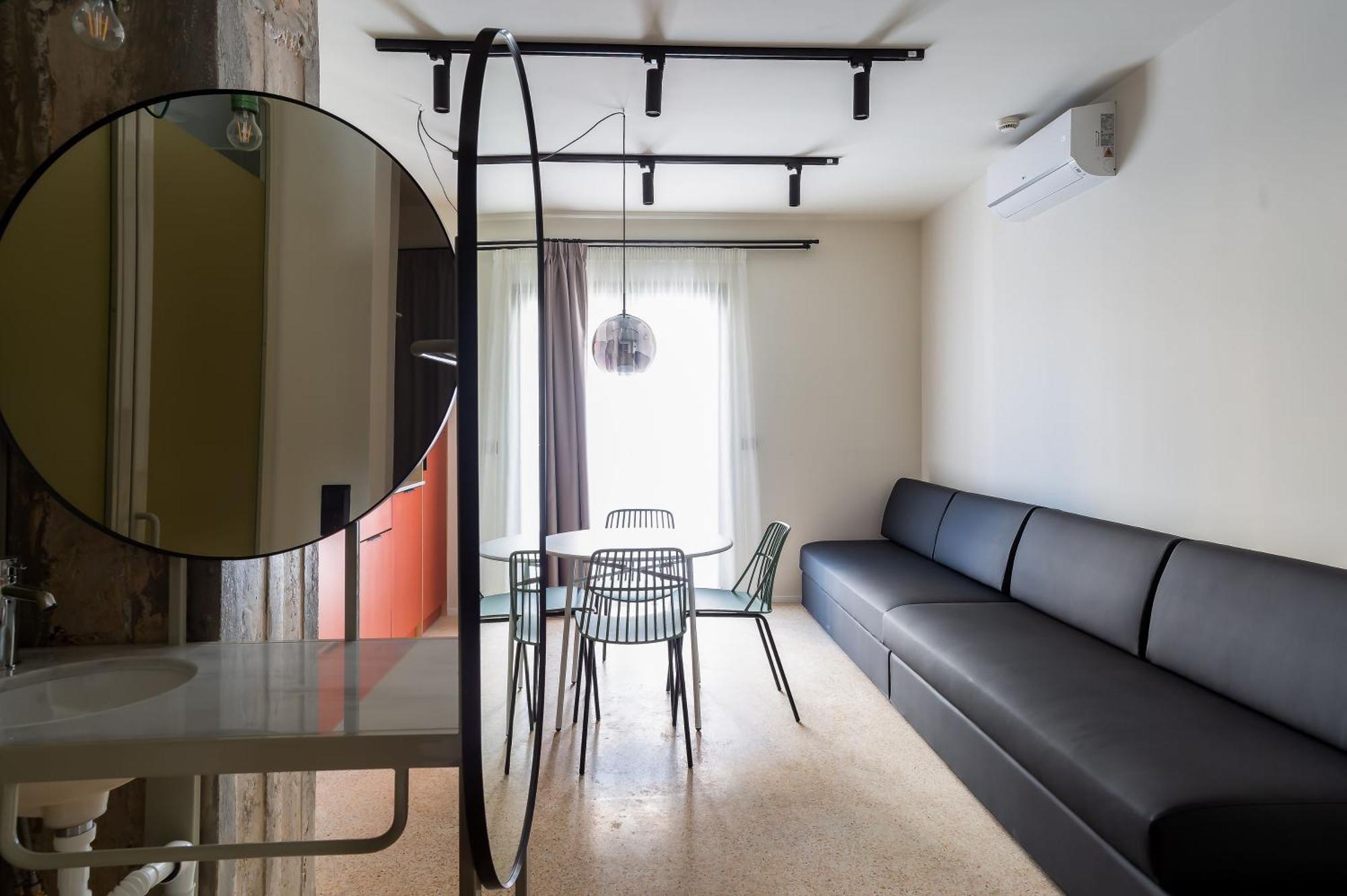 Apartment Mooeve Sokratous Athens